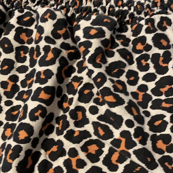 Leopard print skirt - Picture 2 of 3